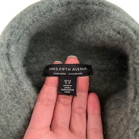 Saks Fifth Avenue Green 100% Cashmere Asymmetrical Turtleneck Button Sweater S - Picture 6 of 10